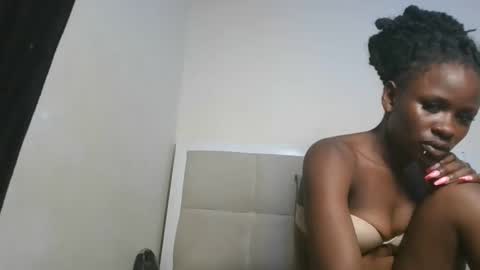 sexykiki18 online show from January 12, 10:42 am