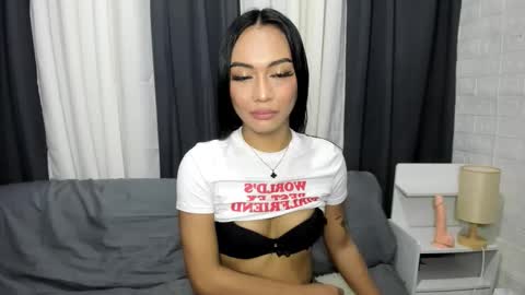 maxine online show from September 29, 6:02 pm