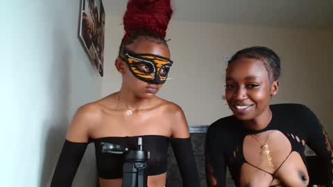 sexymaxxine online show from May 9, 5:53 am