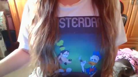 Snapshot of sexymisss24 chatting on February 12, 12:33 pm sexymisss24 online show from February 12, 12:33 pm