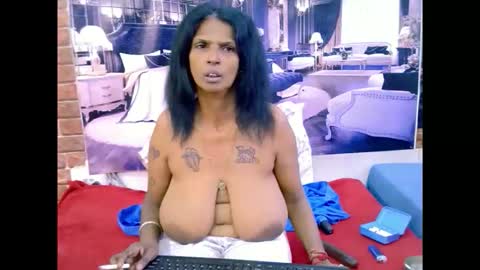 sexyva4u2luv online show from March 14, 7:53 am