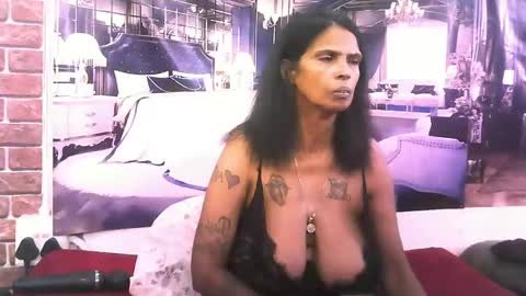 sexyva4u2luv online show from November 28, 7:39 pm