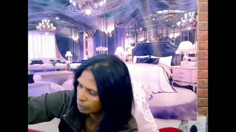 sexyva4u2luv online show from June 24, 5:39 am