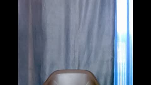 Snapshot of sexyxbunnyxx chatting on March 1, 7:41 am Blue online show from March 1, 7:41 am