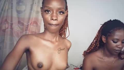 sexyzuriel online show from February 26, 10:09 pm