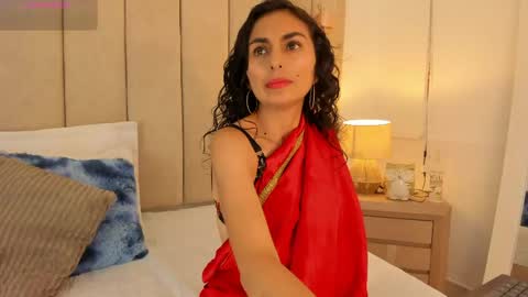 Shanily online show from May 4, 6:44 pm