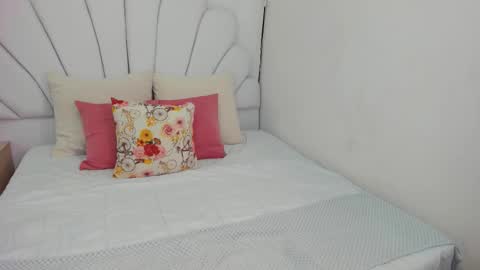 Snapshot of shamara_thomson chatting on October 17, 10:46 pm Shamara Thomson online show from October 17, 10:46 pm