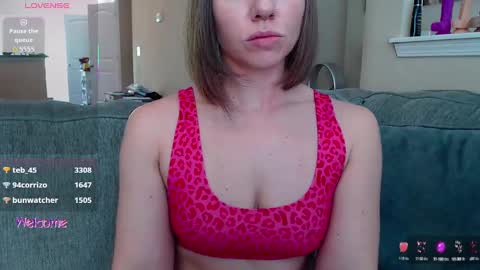 Shalynn online show from September 12, 5:09 pm