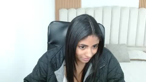 shanelle online show from July 27, 12:35 pm