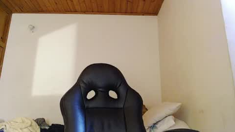 shanel_lozano online show from June 5, 7:20 pm