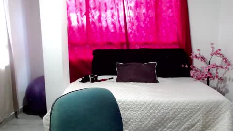 Shanel  online show from September 12, 7:10 pm