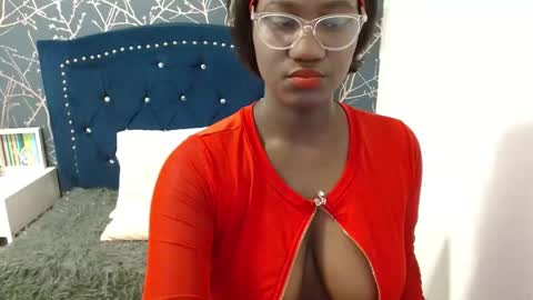 Snapshot of shanntall_tk chatting on March 6, 12:30 pm shanntall_tk online show from March 6, 12:30 pm