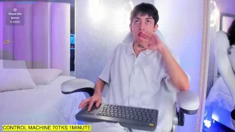 Shantal online show from March 2, 11:28 am