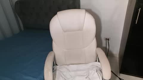 shantal online show from September 11, 1:17 am