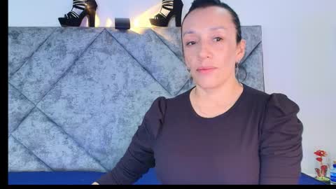 shantey online show from November 27, 11:57 am