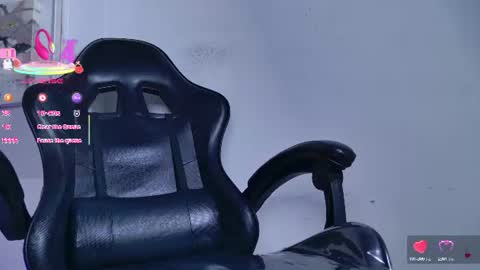 Sharlot  online show from July 10, 7:42 am