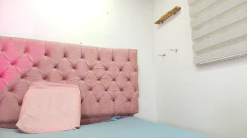 Sharlott online show from January 4, 11:54 am