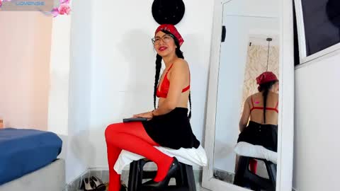 sharon_leather online show from April 11, 12:20 pm