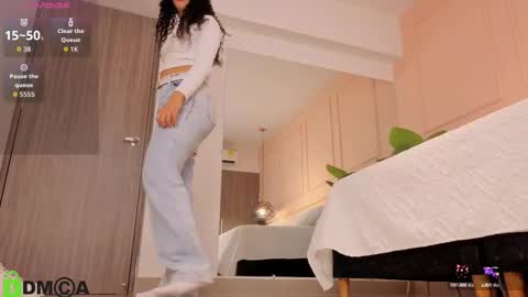 Snapshot of sharonn___ chatting on September 11, 4:24 am Sharon online show from September 11, 4:24 am