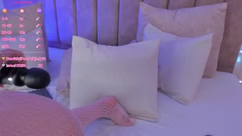 Shantall online show from December 14, 5:02 am