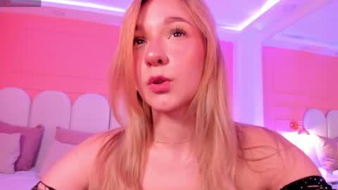 Shantall online show from May 28, 9:18 am