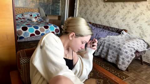 Lilith online show from May 4, 9:13 am