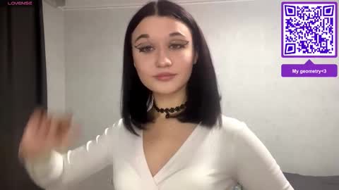 May online show from November 3, 3:16 pm