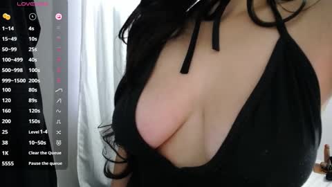 Snapshot of shayla_10 chatting on October 7, 11:03 am shayla_10 online show from October 7, 11:03 am