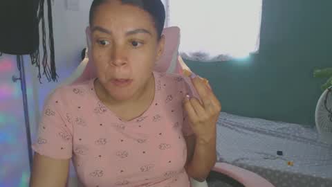 Shayna online show from July 23, 9:45 pm