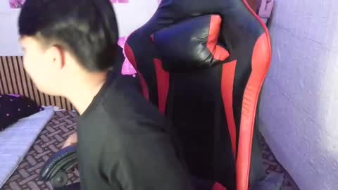 Shane  Joy online show from April 25, 4:15 pm