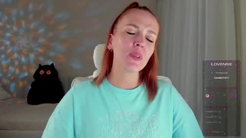 she_wolf1 online show from April 30, 6:35 pm