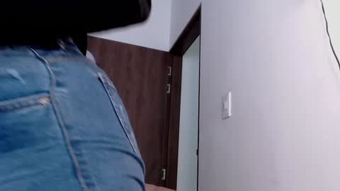 Sheila Makano online show from January 23, 2:33 am