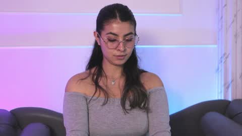 Snapshot of shelleymorell chatting on January 10, 12:58 pm Transmission schedule Monday - Friday 715 am to 200 pm time Colombia online show from January 10, 12:58 pm