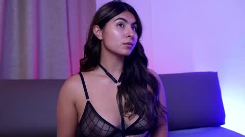 Snapshot of shelleymorell chatting on September 23, 1:20 pm Transmission schedule Monday - Friday 715 am to 200 pm time Colombia online show from September 23, 1:20 pm