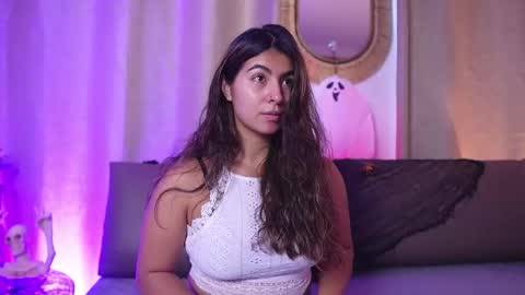 Snapshot of shelleymorell chatting on October 16, 2:52 pm Transmission schedule Monday - Friday 715 am to 200 pm time Colombia online show from October 16, 2:52 pm