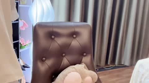 Shelly online show from June 22, 1:21 am