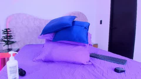 Shelsy online show from December 3, 12:29 pm