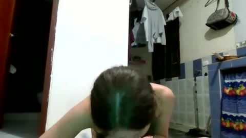 shelsyzevee_ online show from November 28, 1:41 am