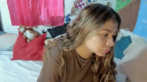 Snapshot of sherlyn_fox69 chatting on October 10, 11:48 am  Maria Saenz online show from October 10, 11:48 am