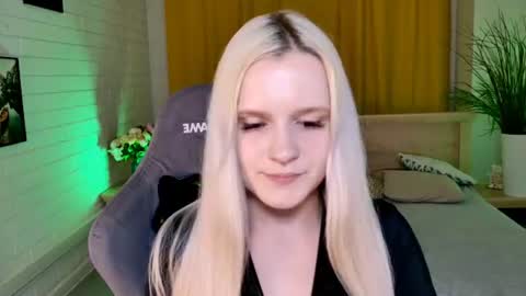 Sweet Sherri online show from June 29, 10:15 am
