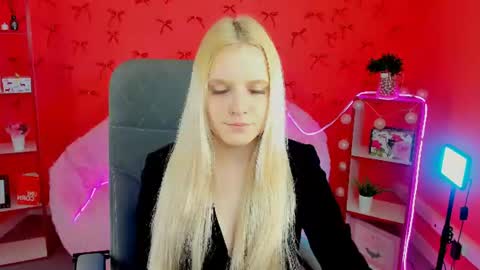 Sweet Sherri online show from June 11, 5:15 am