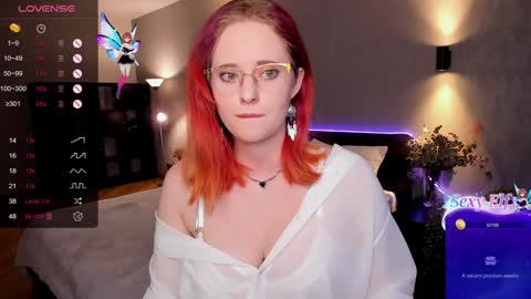 Snapshot of sheslinki chatting on December 2, 12:06 pm Hello guys my name is Aemilia online show from December 2, 12:06 pm