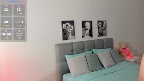 Snapshot of shineamanda chatting on January 10, 7:32 pm Ornella online show from January 10, 7:32 pm