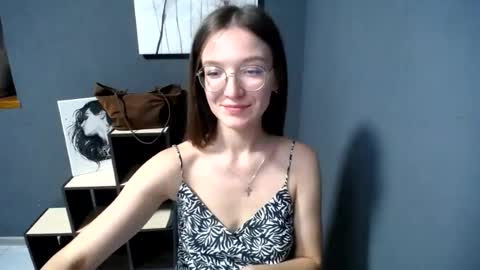 Jesica online show from June 25, 7:02 am
