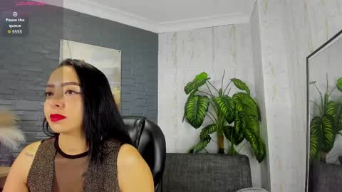 shirley_taylor_ online show from May 1, 11:24 am