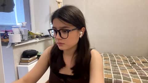 Marie online show from July 28, 2:35 pm