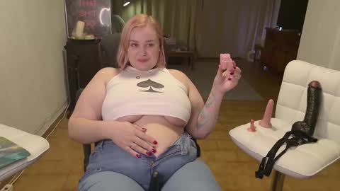 Mimi   online show from December 13, 7:53 pm