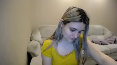 shy_sabrina_ online show from April 29, 5:30 pm