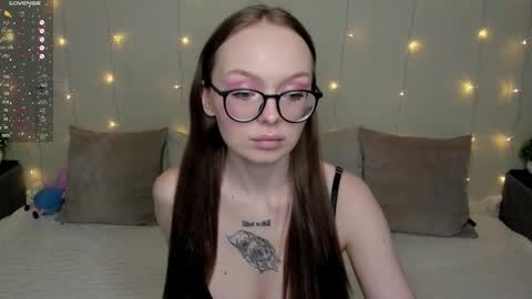 Melissa online show from February 27, 4:29 pm