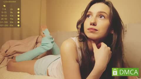 Mary online show from May 4, 8:34 pm